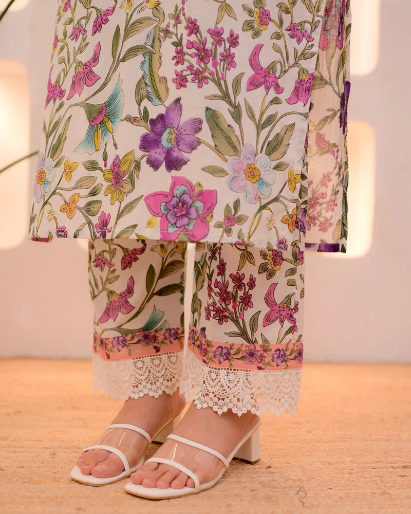 MISHNEE FASHION Floral Print Kurta, Trouser/Pant & Dupatta Set