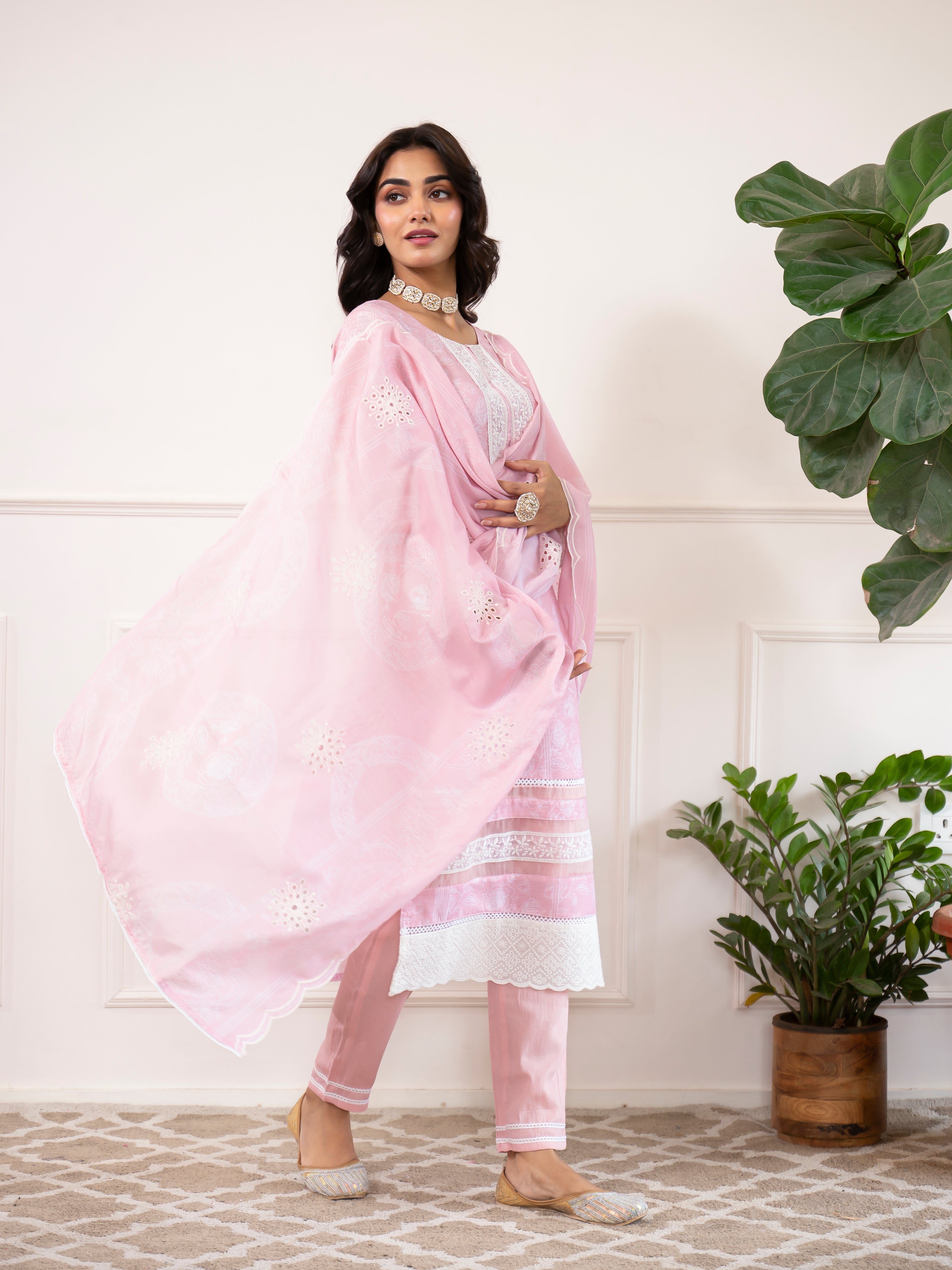 MISHNEE FASHION Women Linen Blend Kurti Pant Dupatta Set